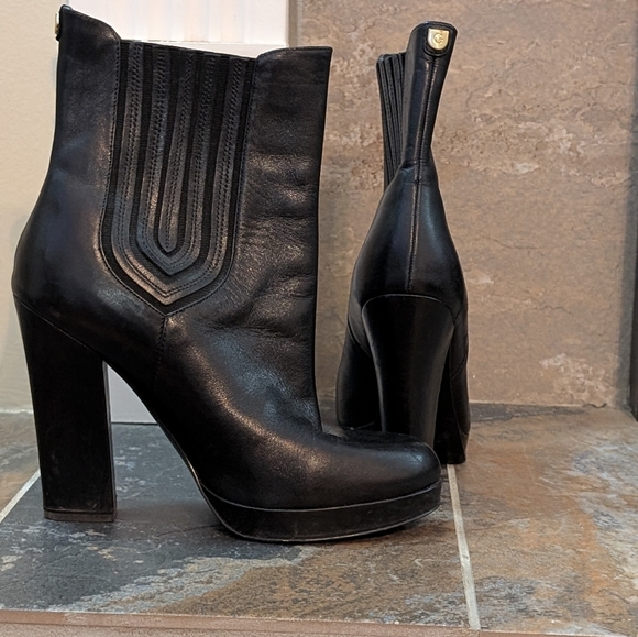 Guess Womens Black High Heel Boots Size 8 - Picture 3 of 6